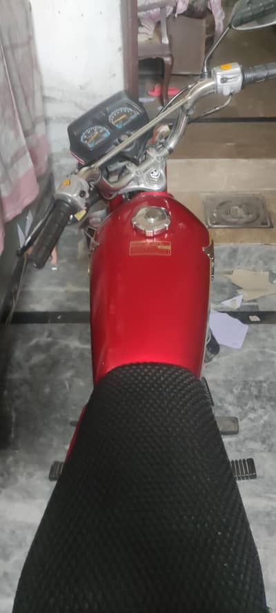 Honda 125 all genuine Bike just buy and drive