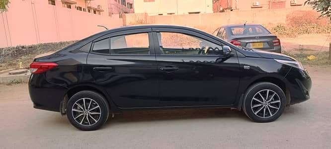 Toyota Yaris Ativ cvt 1.3 2020 (Bumper to Bumper Original)