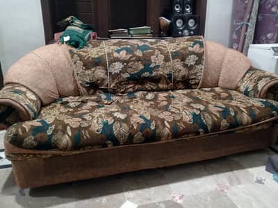 sofa for urgent sale!