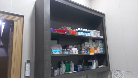 2 Wardrobe with front mirror