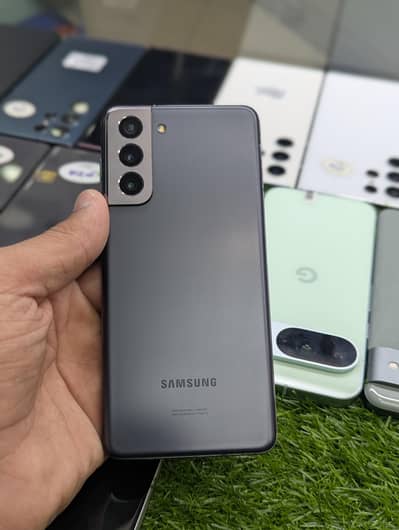 Samsung galaxy s21 non pta 8/128 available