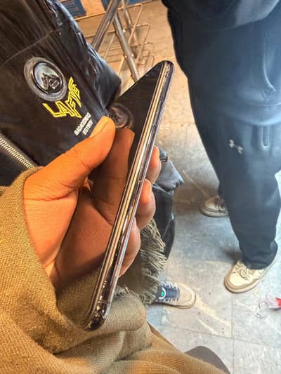 4 months sim time available argent sale