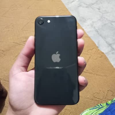 I phone se (exchange possible)