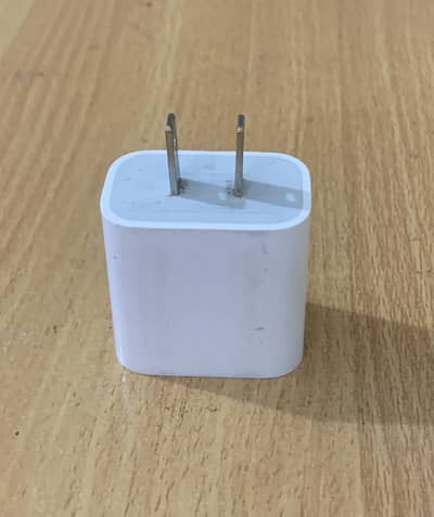 Apple 20Watt A+ Adapter