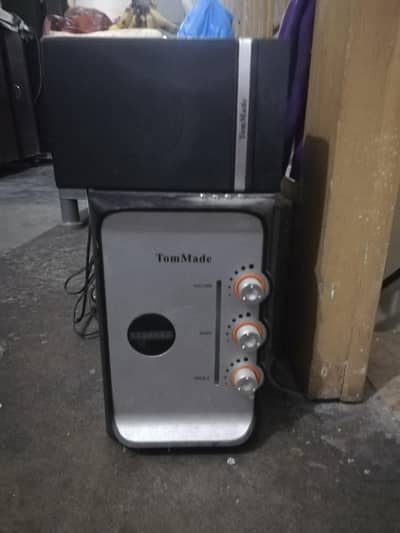 tom made speakers for sale. good condition