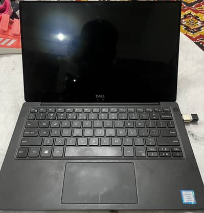 Dell XPS 13 i7 8th gen 512 gb SSD 16 gb RAM
