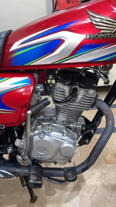 I am selling my Honda 125 in good condition