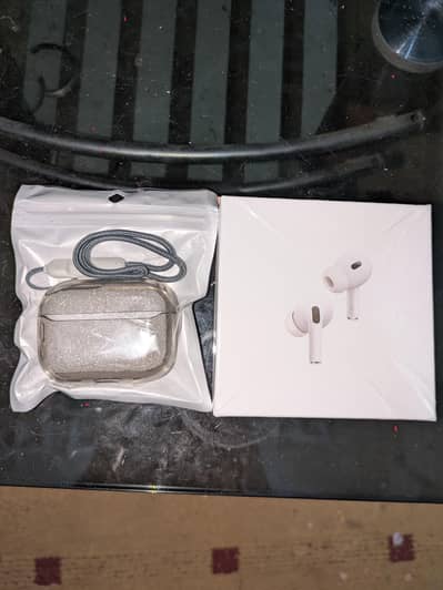 airpro5 airbuds available for sell with box cover 03090944075 Whatsapp