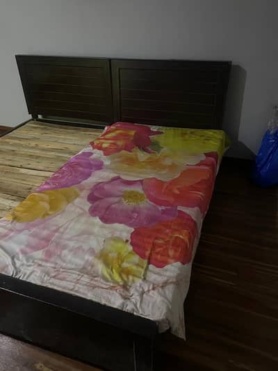 2 Single Beds Available for Sale in Very Good Condition