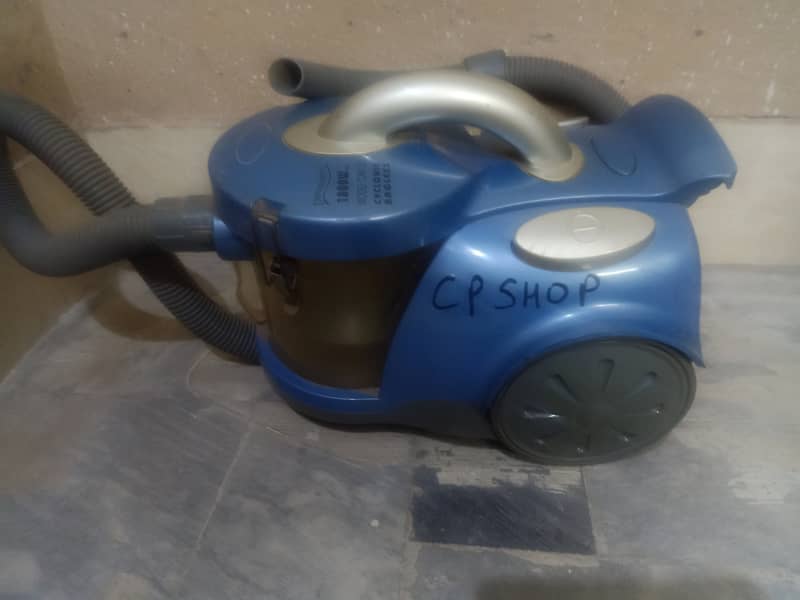 Vacuum cleaner 1