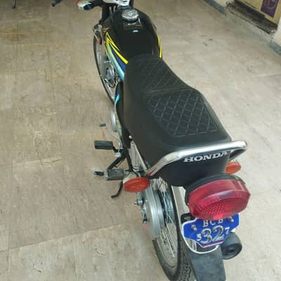 Honda 125 25/26