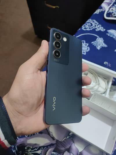 Vivo y 100