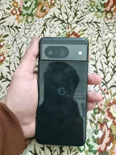 Google Pixel 8 minor dot