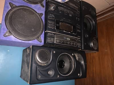 Selling Amplifier and speakers
