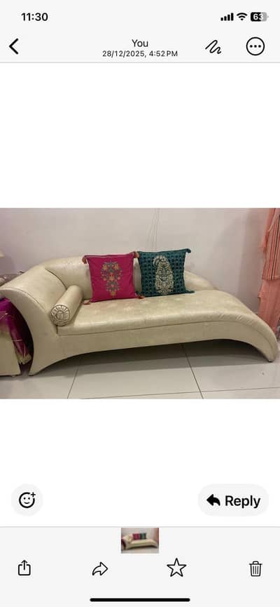 Elegant chaise lounge sofa- excellent condition