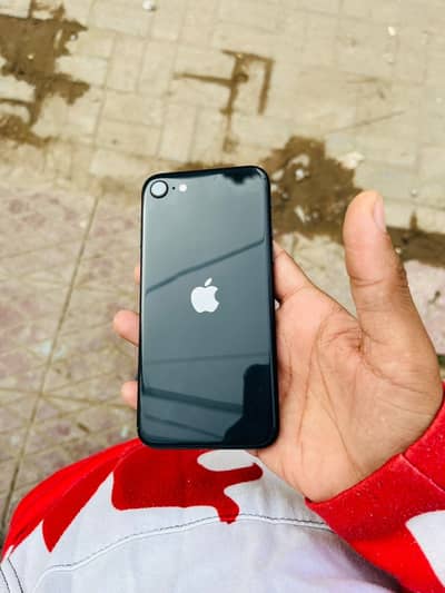 iPhone SE 2022 | 64 Memory | Urgent Sale | 03047084700