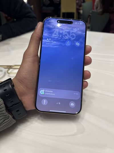 Iphone 16 Pro Max 256 GB with box and cable