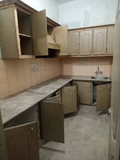 3 Marla ground floor with gas