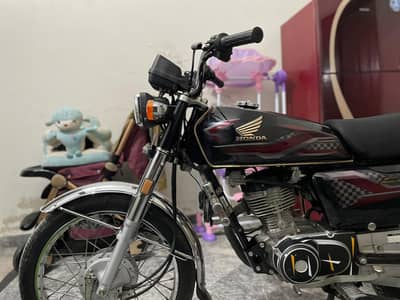 Honda CG 125 | 2024 |