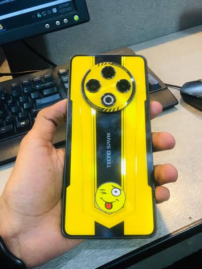 Techno Spark 30 Specs 8+8 Gb Ram 128 gb memory side finger print