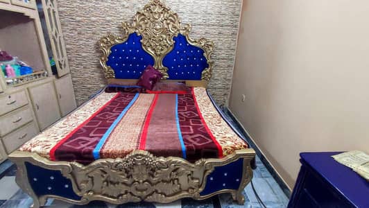 wooden bed set