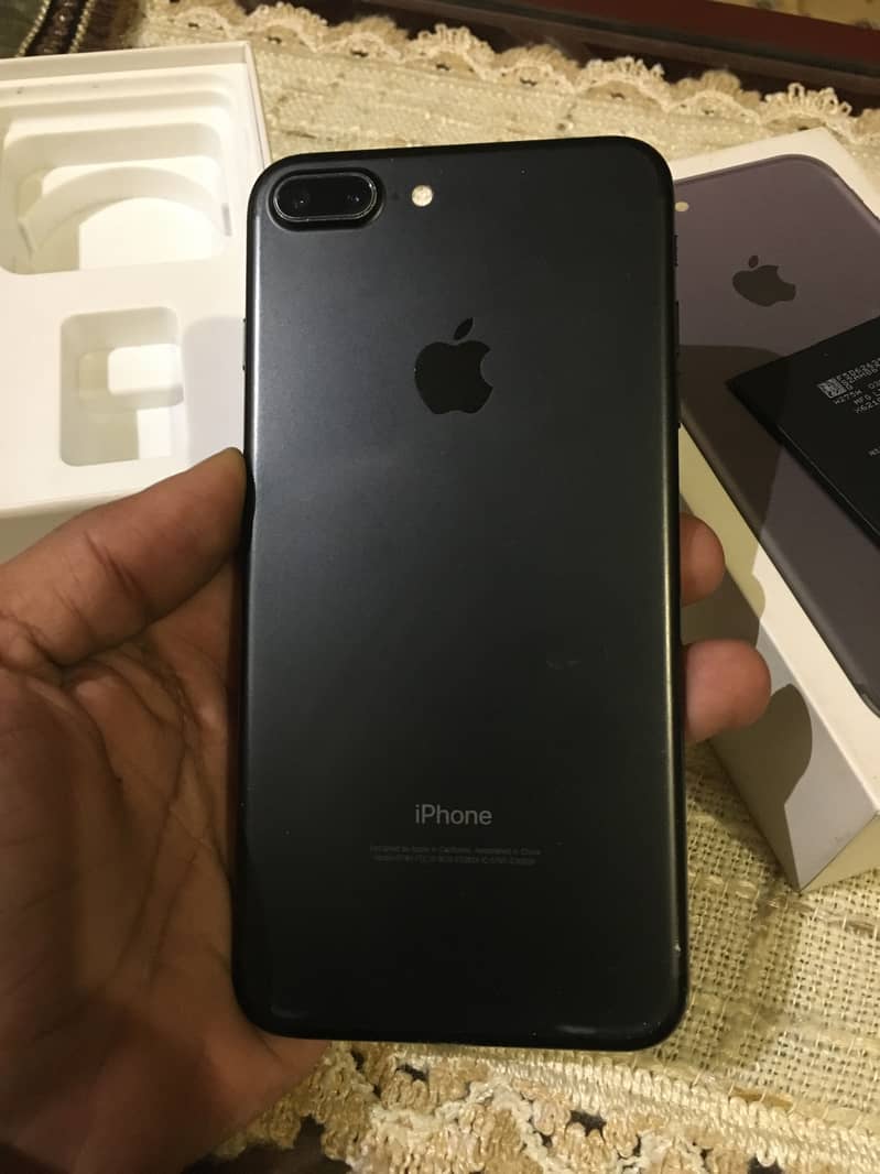 iPhone 7 Plus board dead 0