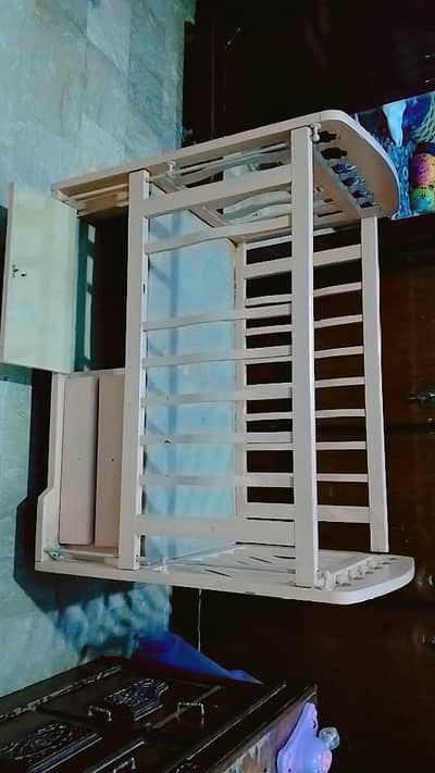 baby cot