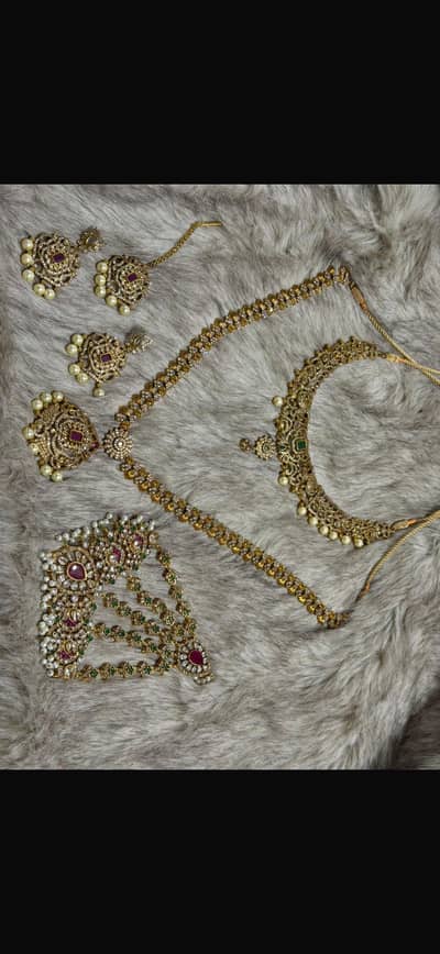 Brand new artificial jewellery for sale limited stock