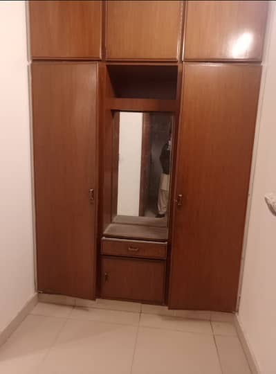 1 kanal double story house available for rent in model town, Lahore.