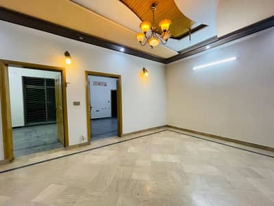 06 MARLA FIRST & 2ND FLOOR UPPER PORTION FOR RENT IN JOHAR TOWN LAHORE