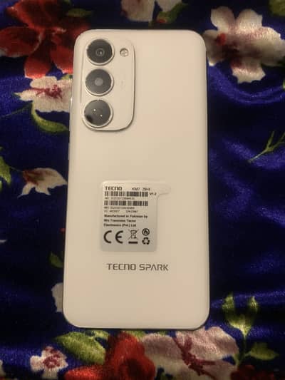 Spark 40 pro plus 256 gb new abi 5 din phlay lea ha