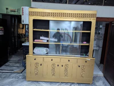 Bartan Wali Almari (Showcase)