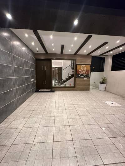 10 MARLA ELEGANT AND SUPER HOT LOCATED BUNGALOW IS AVAILABLE IN THE BEST BLOCK OF DHA LAHORE.