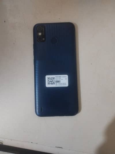 Tecno spark 4 GB RAM 64 GB ROOM