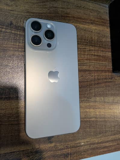 iphone 17 pro max scratchless condition