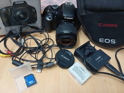 DSLR Canon 600D (Camera+Lens+Accessories)