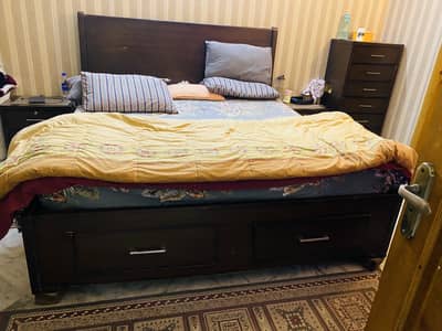 Bed set for sale without mattress, chest of drawers included.