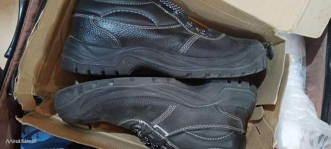 Safety Shoes 44 size