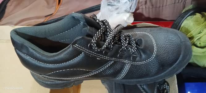Safety Shoes 44 size imported
