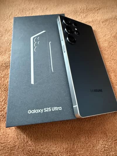 Samsung Galaxy S25 Ultra 12/512GB CBID Approved