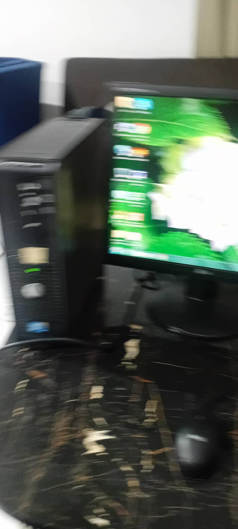 desktop computer  complete  accessory 2