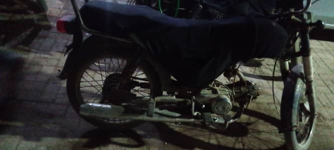 1st owner seals bike OK Karachi no wtup 03151028689
