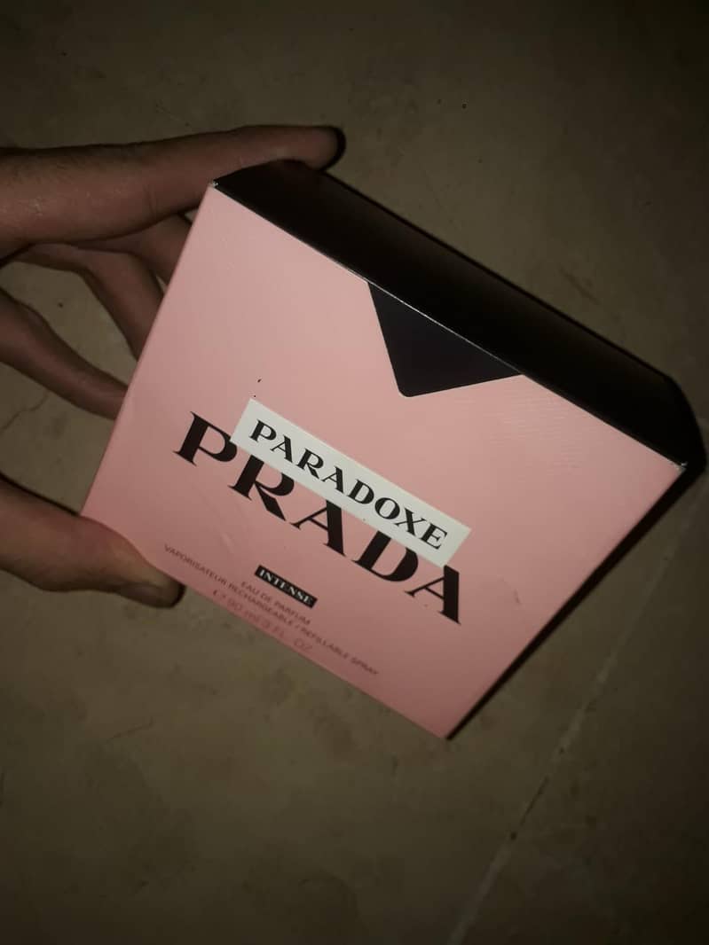 Prada perfume 1