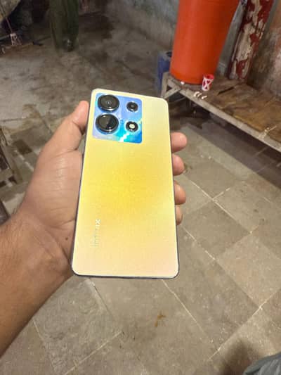 Infinix Note 30