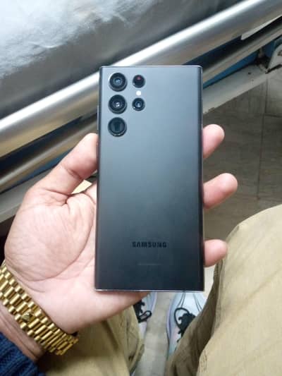 Samsung s22 ultra.  03221662362