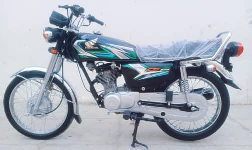 urgent sale Honda 125 2022/2023 nut to nut genuine 10/10 condition