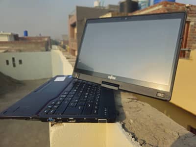 FUJITSU CORE I5 8TH GEN