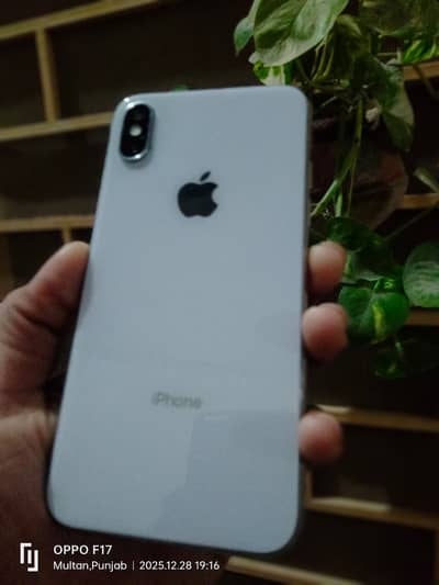 non PTA iphone x64gb Urgent Sale