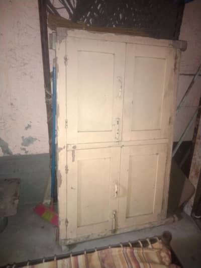 window good condition all okay urgent sale 03020066870