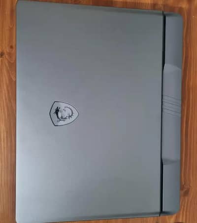 MSI Vector 16 HX AI (USA Model) – RTX 5080 16GB | Core Ultra 9 275HX